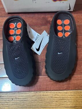 Nike Mind Black Slip-On Clog